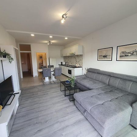 Guesthouse Mila Tisno Bagian luar foto