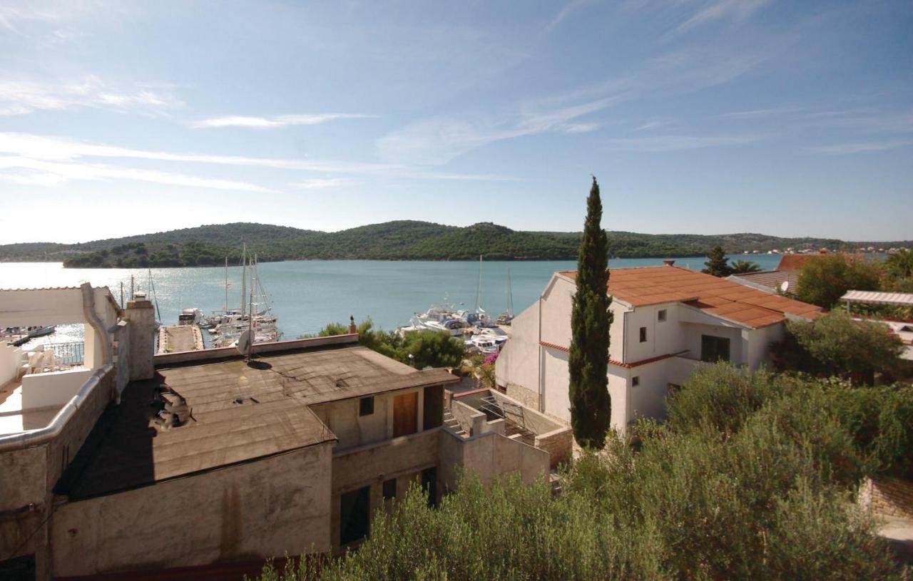 Guesthouse Mila Tisno Bagian luar foto