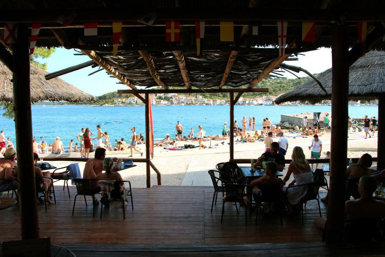 Guesthouse Mila Tisno Bagian luar foto