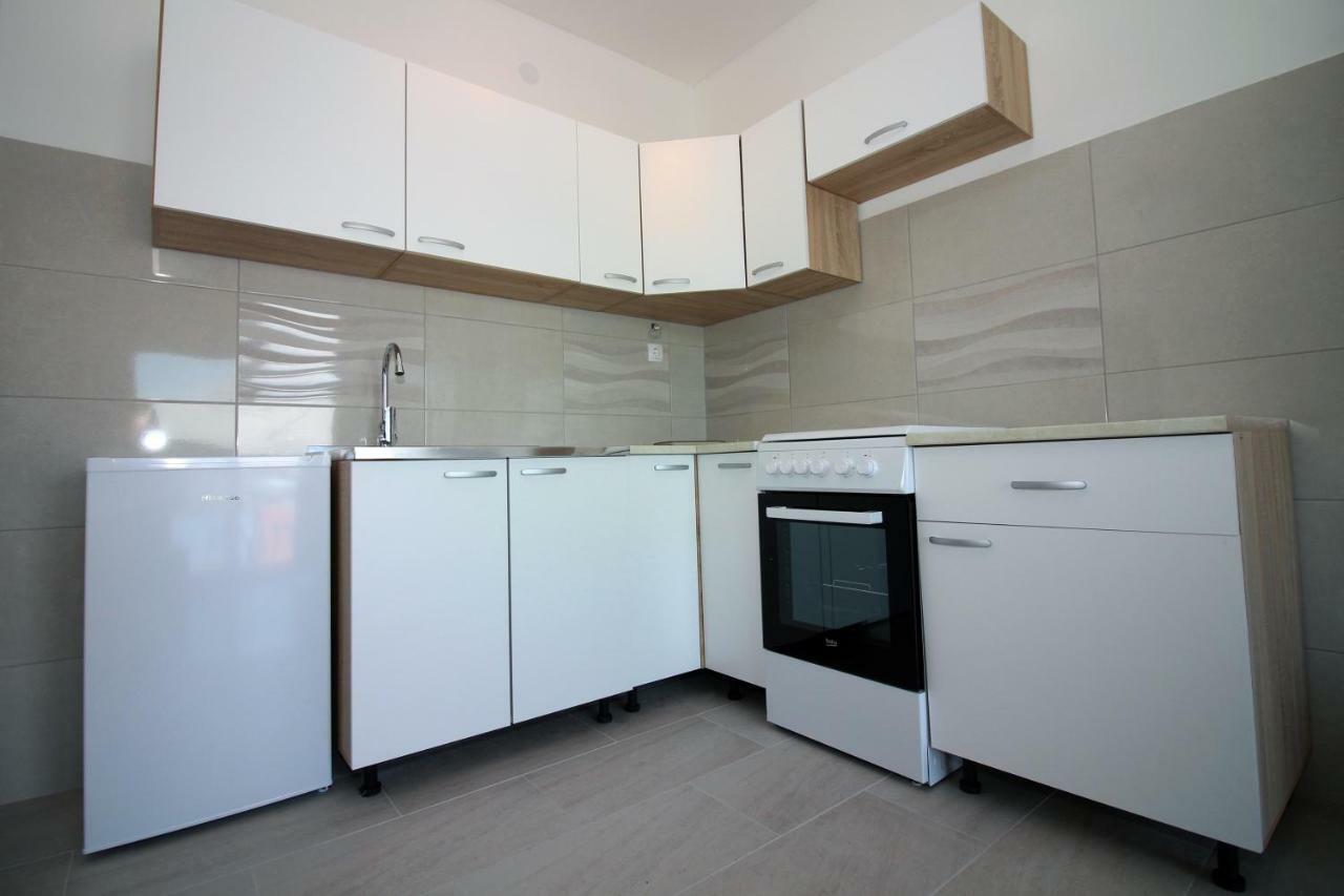 Guesthouse Mila Tisno Bagian luar foto