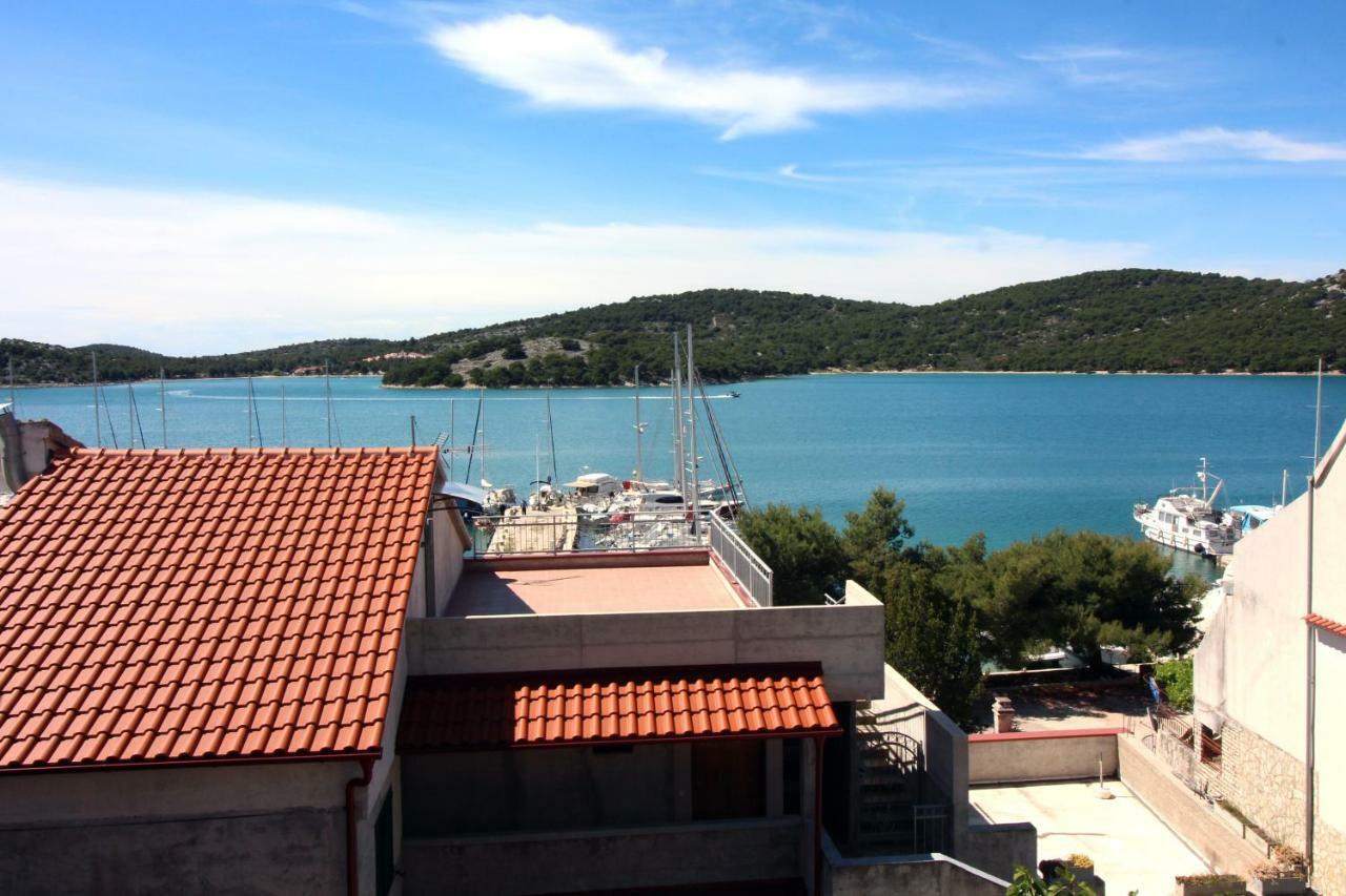 Guesthouse Mila Tisno Bagian luar foto