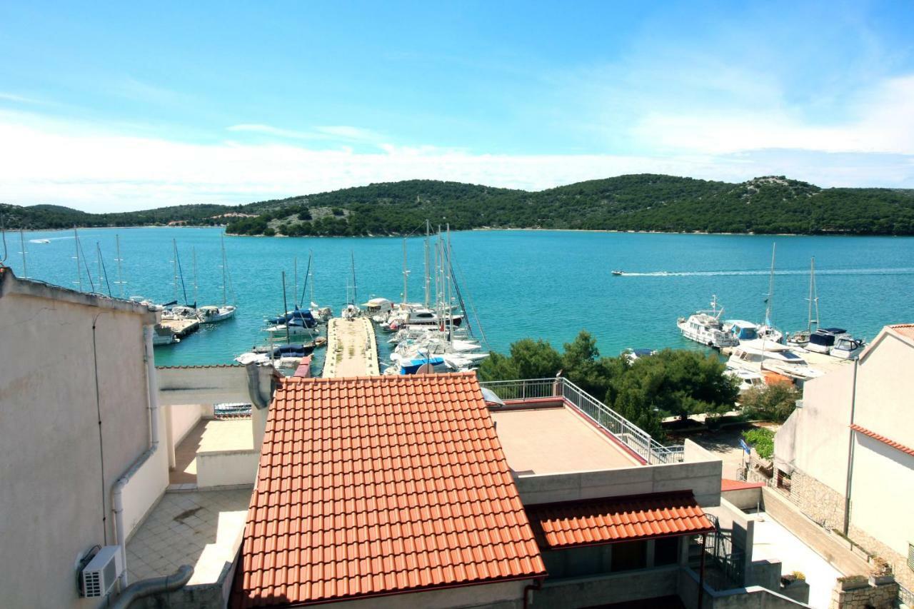 Guesthouse Mila Tisno Bagian luar foto