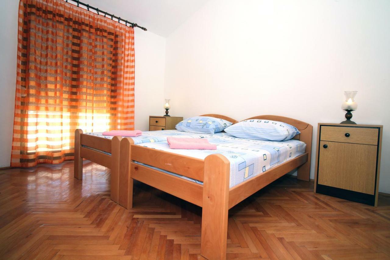Guesthouse Mila Tisno Bagian luar foto