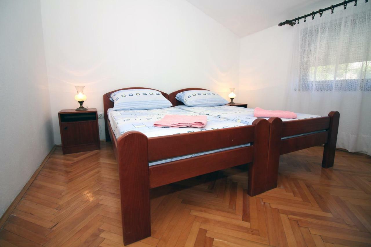Guesthouse Mila Tisno Bagian luar foto